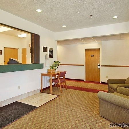 Wamego Inn And Suites Εσωτερικό φωτογραφία